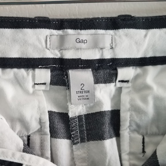 GAP striped shorts - Picture 3 of 3